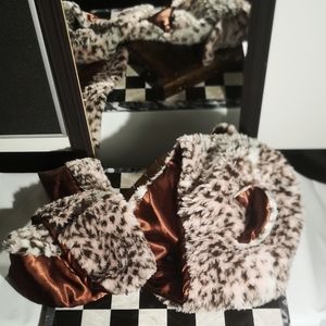 Rose leopard faux fur hat/mitt combo with ears